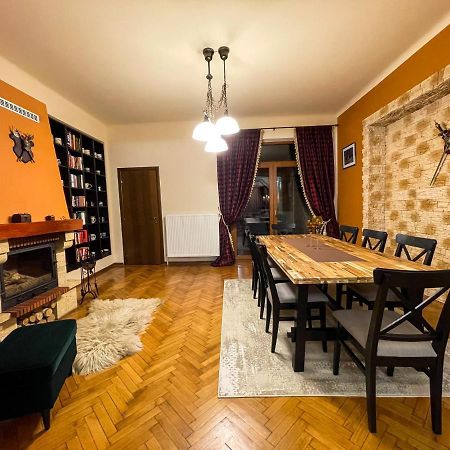 Central Apartment W/ Fire Place - Ground Floor Bucureşti Exterior foto
