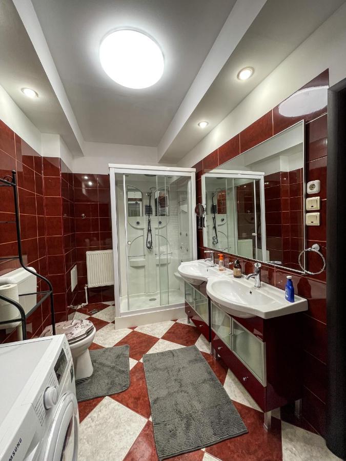 Central Apartment W/ Fire Place - Ground Floor Bucureşti Exterior foto