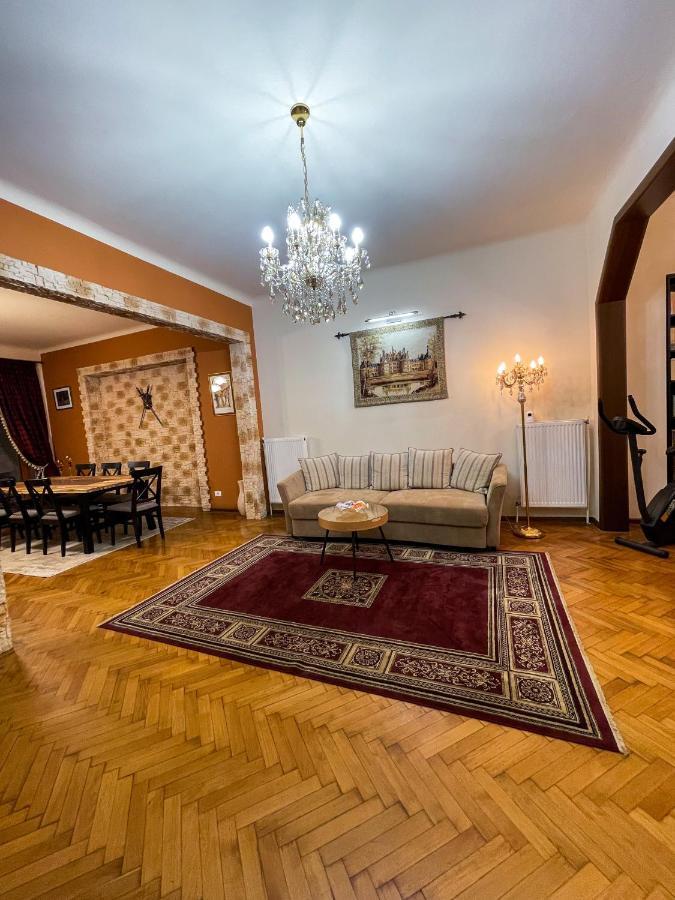 Central Apartment W/ Fire Place - Ground Floor Bucureşti Exterior foto