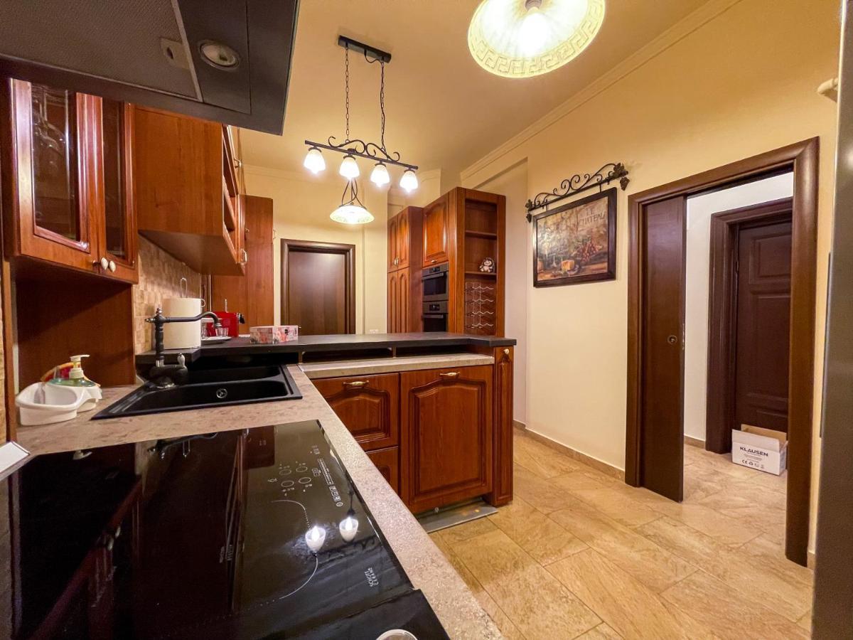 Central Apartment W/ Fire Place - Ground Floor Bucureşti Exterior foto